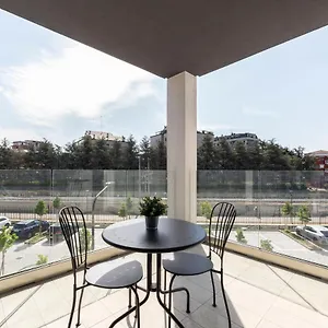  Apartment Modern Apt With Terrace And Parking! Italien